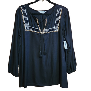 EMBROIDERED BLACK TUNIC TOP - NWT - SIZE MEDIUM